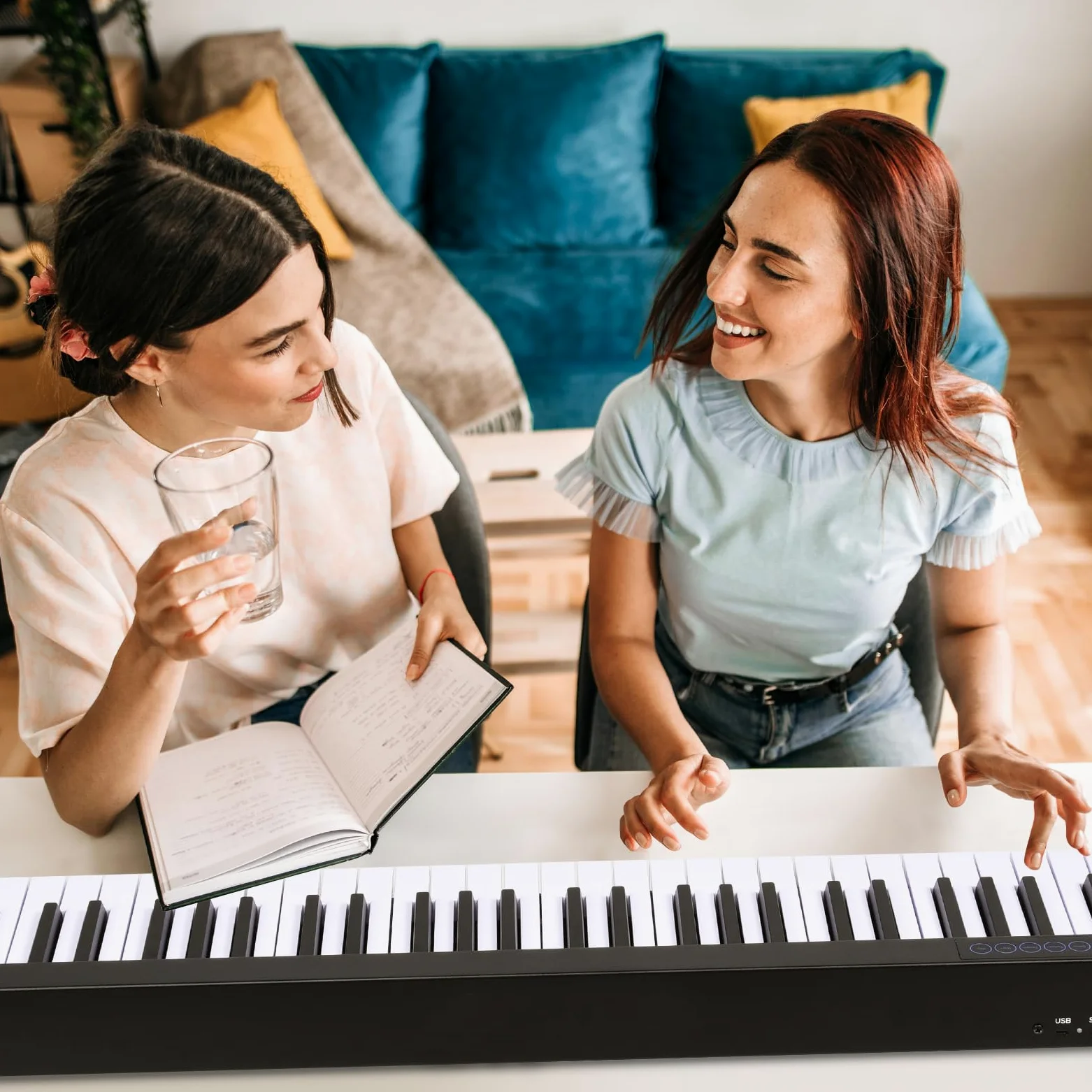 KOMFOTTEU Piano Digital 88 Teclas Multifuncional, Teclado de Pianos Electrónicos, Piano Electrónico con Función Bluetooth, Ajuste Dinámico, 126,5 x 18 x 6,5 cm, Negro