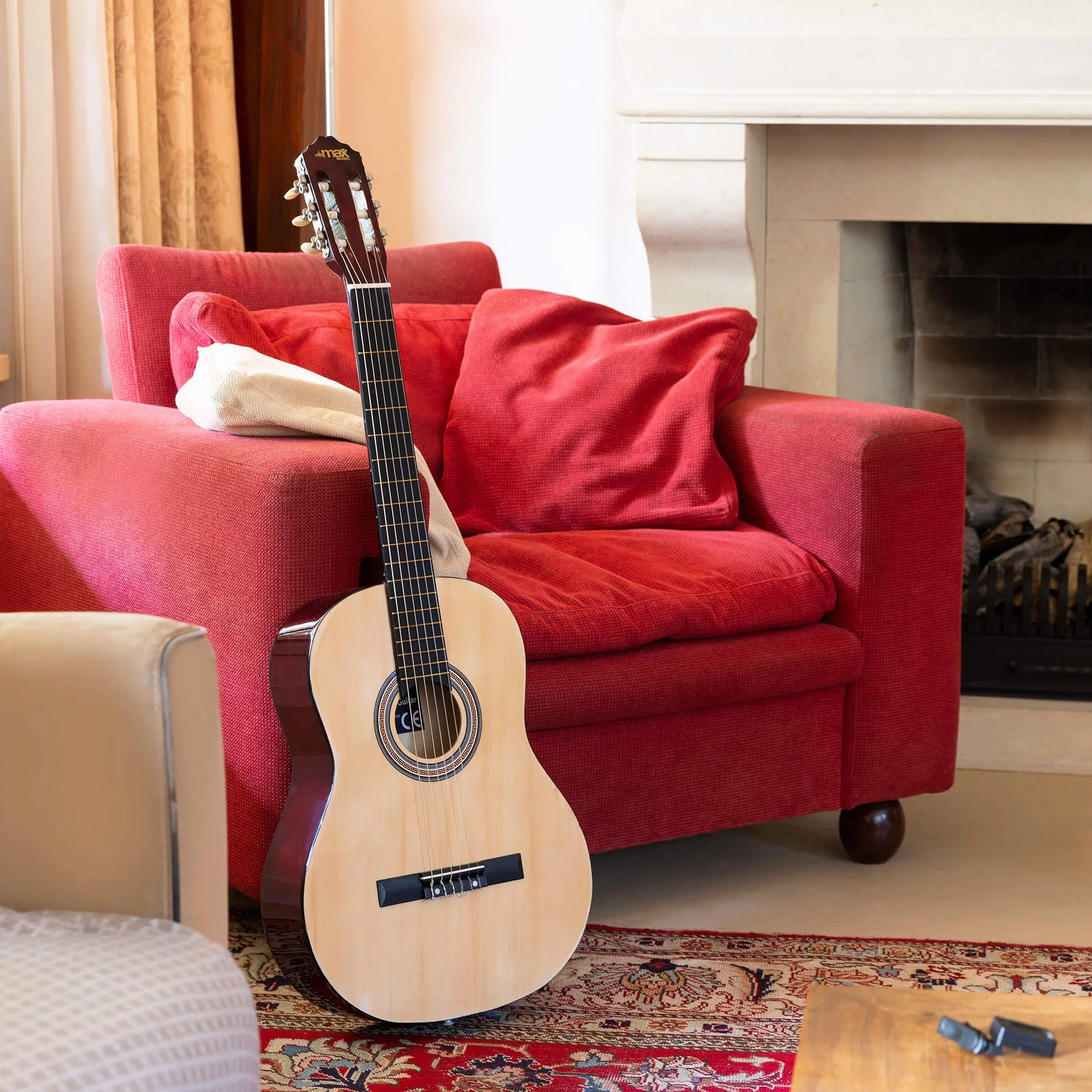 MAX SoloArt Guitarra Clásica Madera para Principiantes y Adultos - Set Completo con Reposapiés, Funda, Afinador Digital, Púas, Correa y Cuerdas - Ideal para Aprender con Comodidad y Estilo