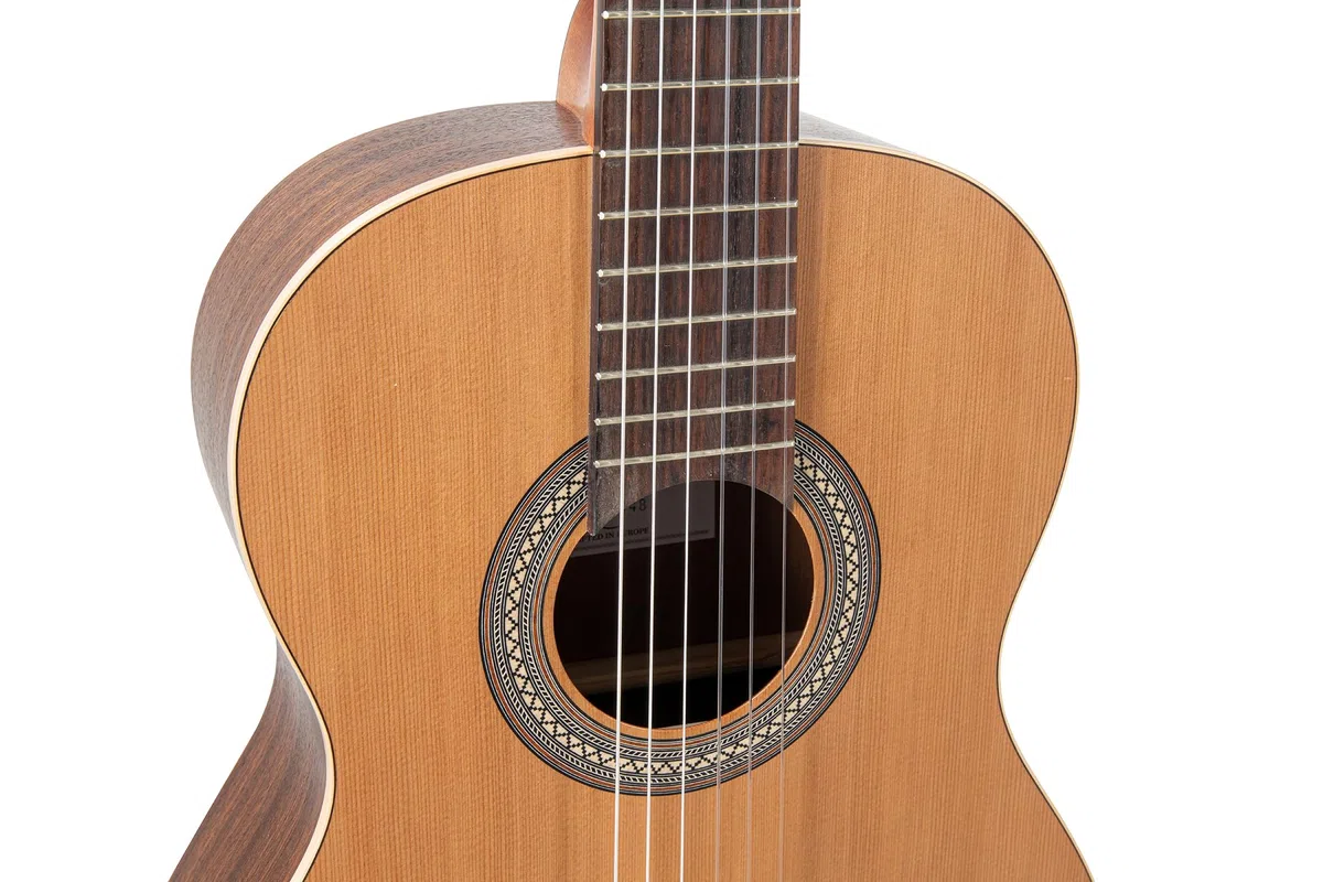 CABALLERO BY MR Guitarra de concierto Europe Spanish Heel - Talón español - Señorita 7/8 - Tapa de cedro macizo - Fondo/Aros de caoba - mate CA-EUCM