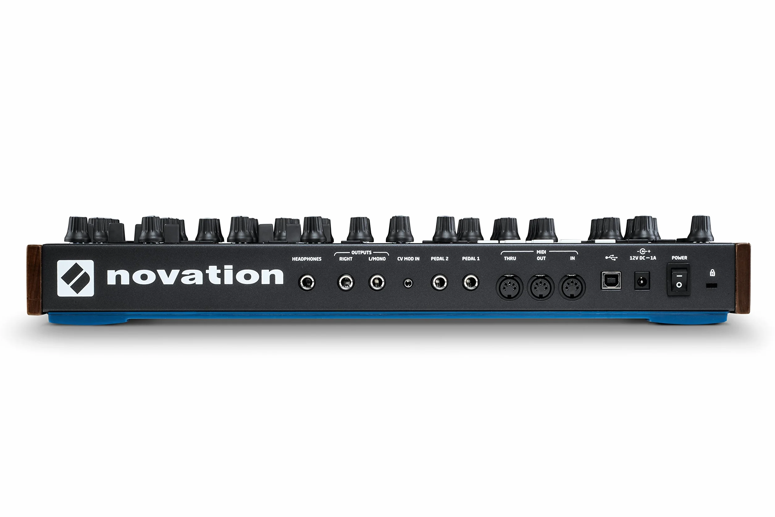 Novation Peak Sintetizador de escritorio polifónico de ocho voces.