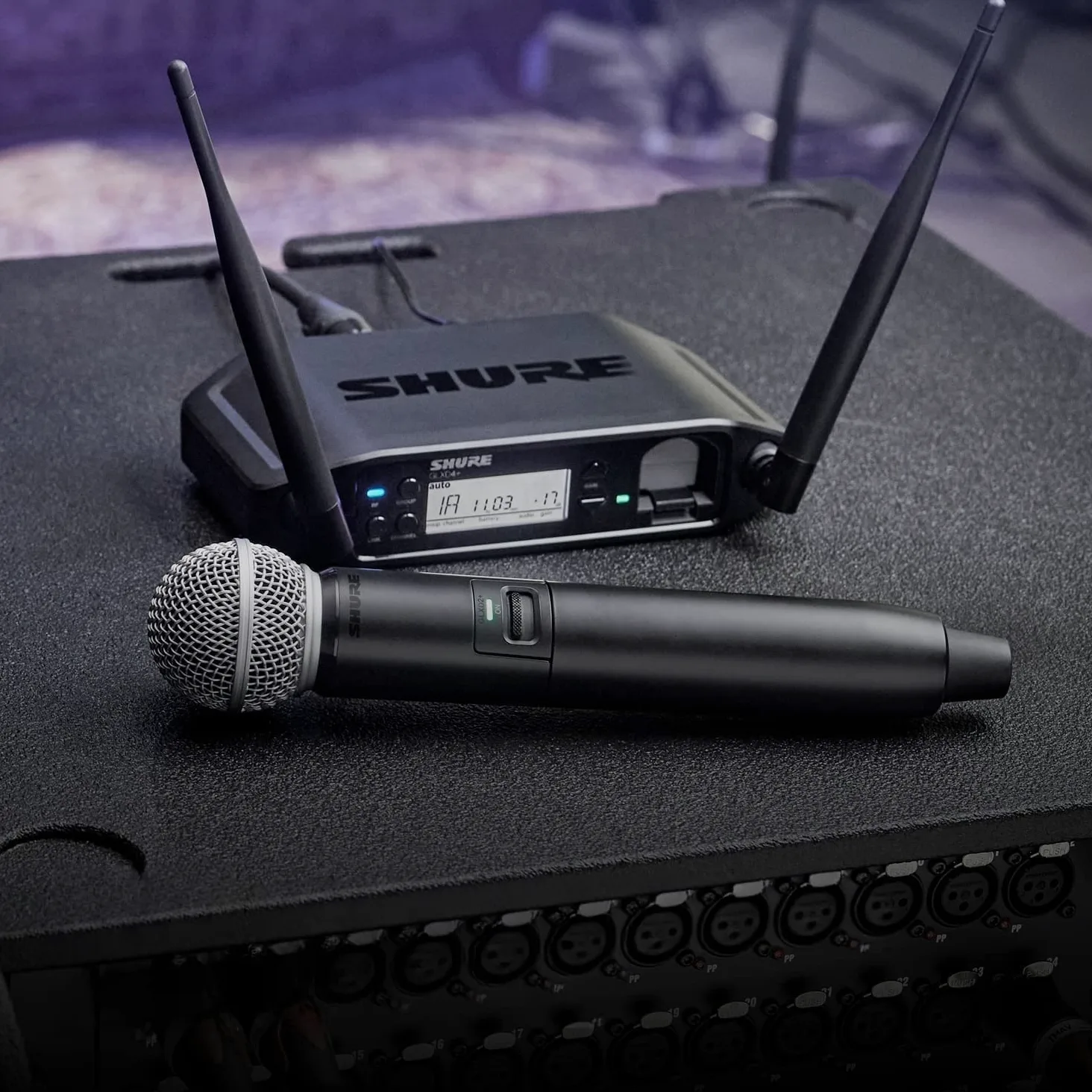 Micrófono inalámbrico Shure GLXD24+/SM58 para iglesias, karaoke y voces - Batería de 12 horas, alcance de 30m | Micrófono vocal SM58, receptor de canal único.