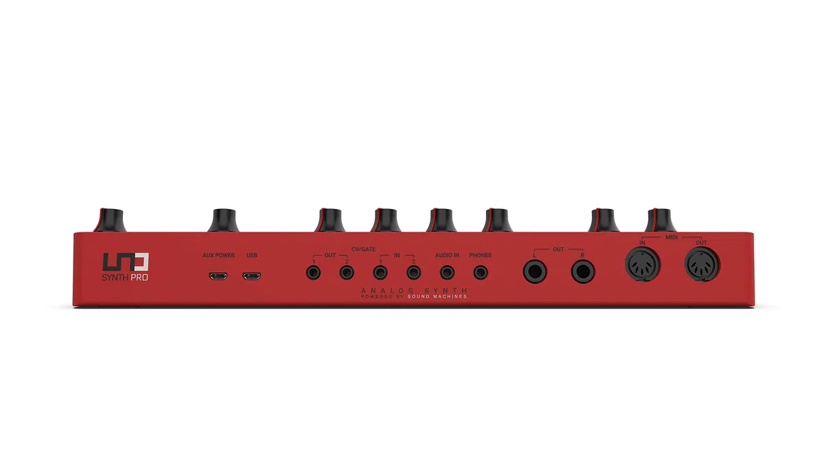IK Multimedia - UNO Synth Pro Desktop