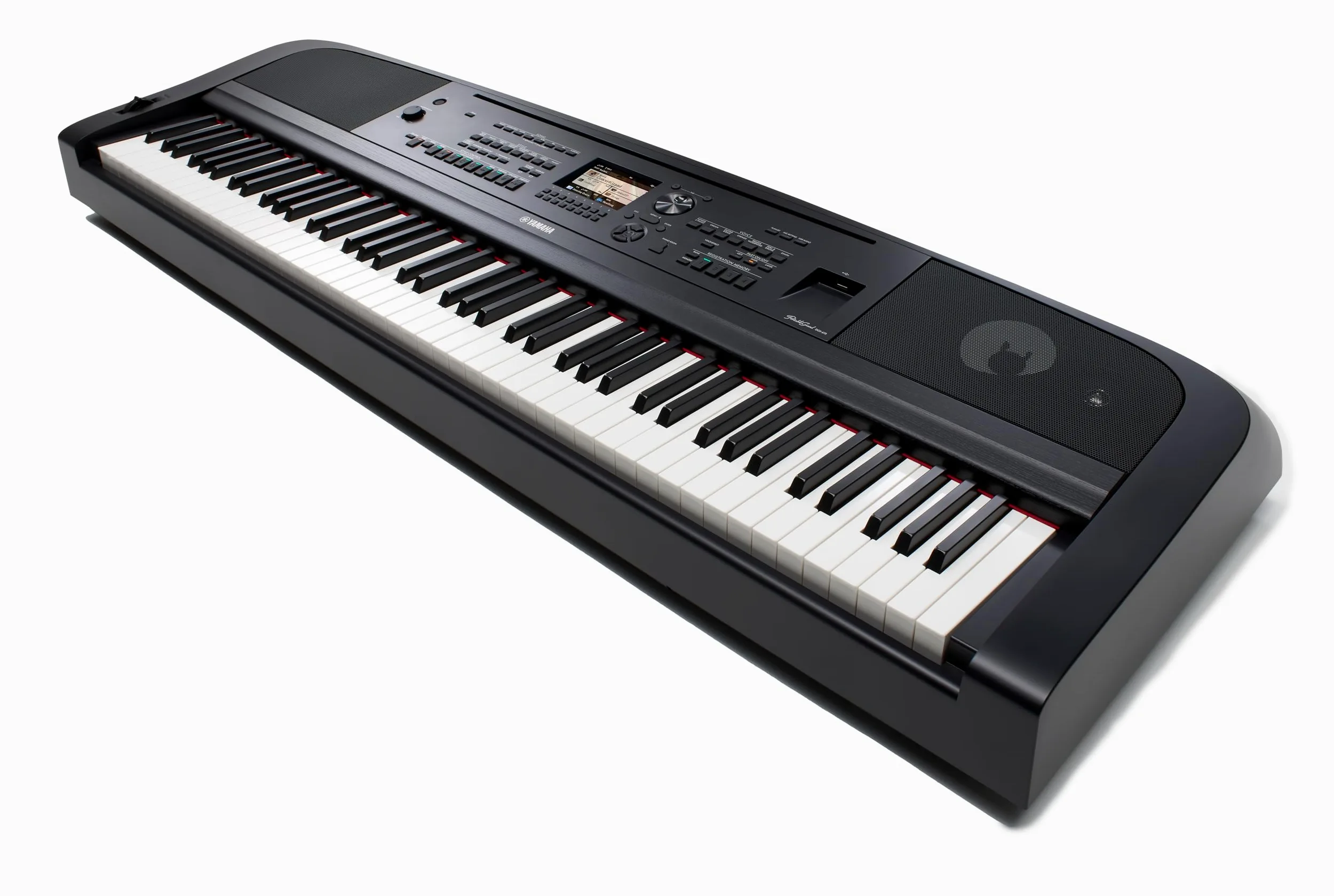 Yamaha DGX-670 - Piano Digital Portátil con 88 Teclas Contrapesadas, Bluetooth, Sonido de Piano CFX, 630 Voces - Negro