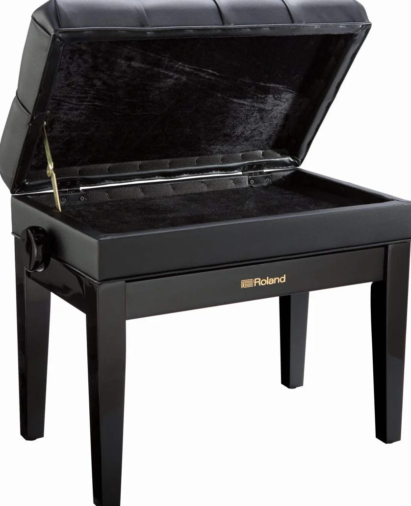 Banco de piano de Roland en negro pulido con asiento de vinilo y compartimento para partituras - RPB-500PE