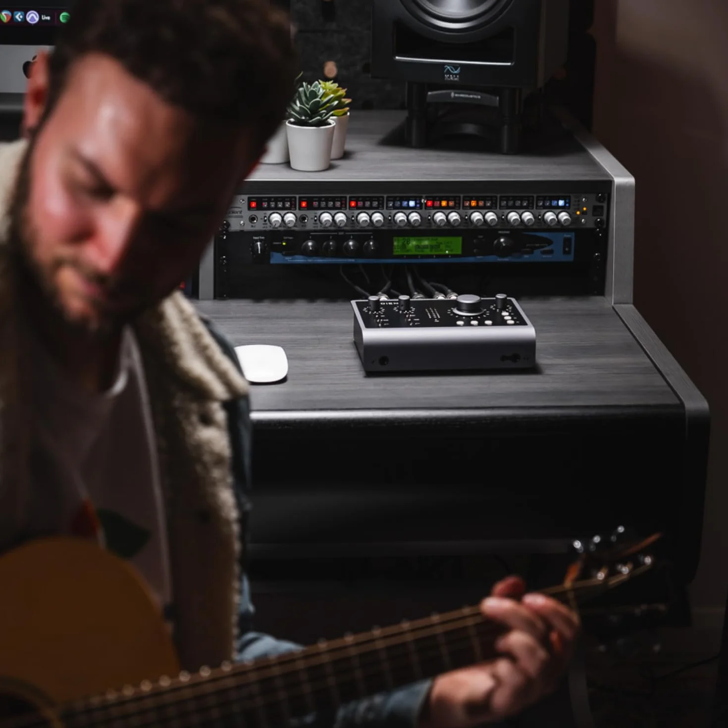 Interfaz de audio Audient iD24, 2 preamplificadores de micrófono de clase A (interfaz de audio USB-C de alto rendimiento, bucle de retorno de audio, 2 salidas de auriculares)