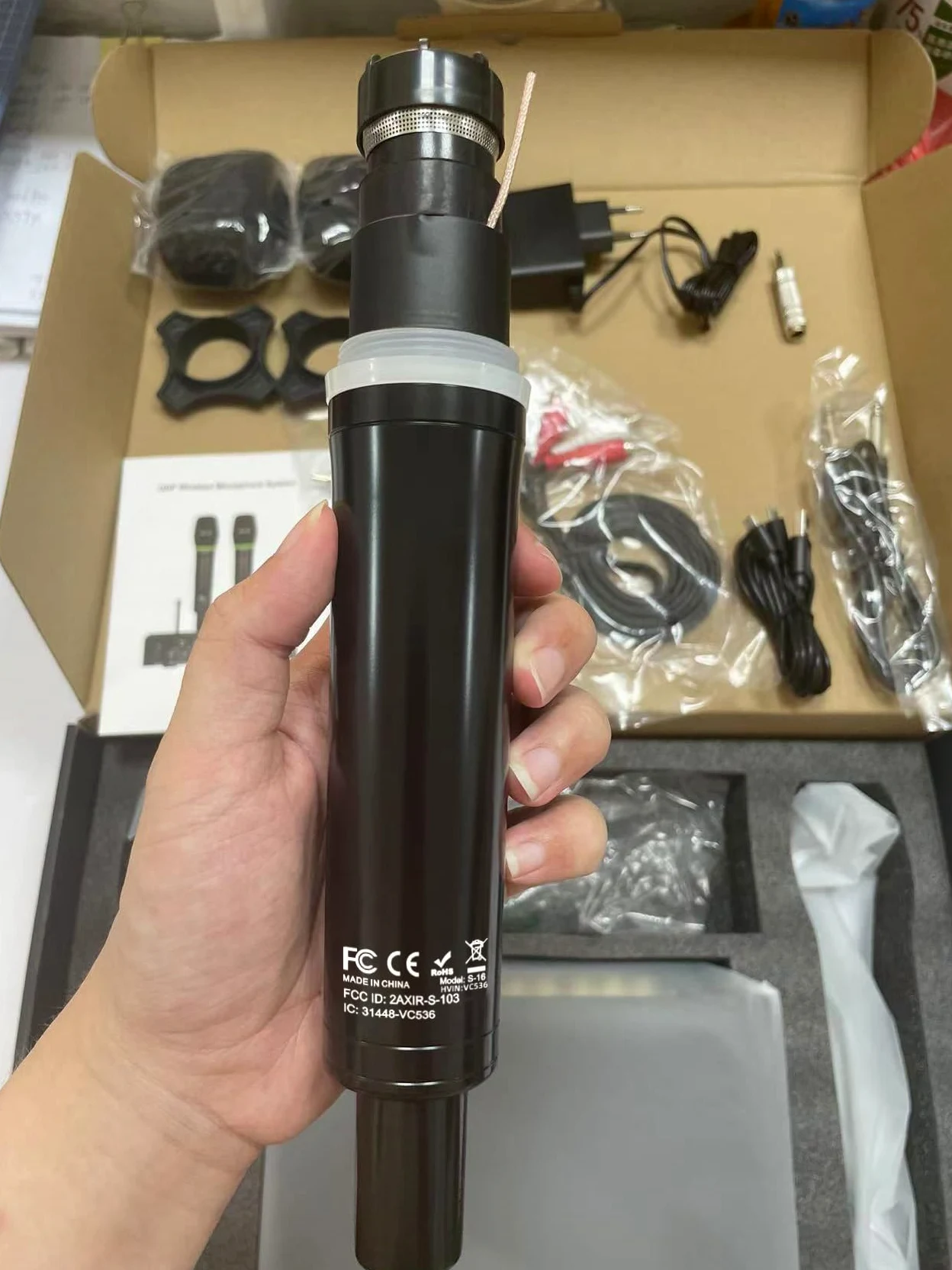 LiNKFOR Sistema de Micrófono Inalámbrico Bluetooth 5,0 UHF Micrófono Dual Recargable con Control de Volumen Agudos Bajos Eco para Karaoke Fiestas Bodas DJ Iglesia Amplificadores Altavoces