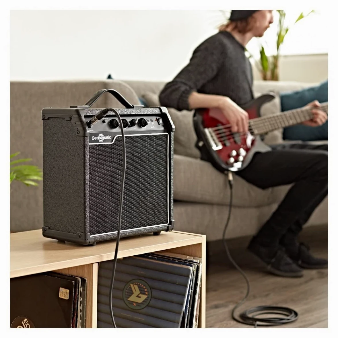 Gear4music Amplificador Combo para Guitarra Bajo Eléctrico 15W Ideal para Principiantes